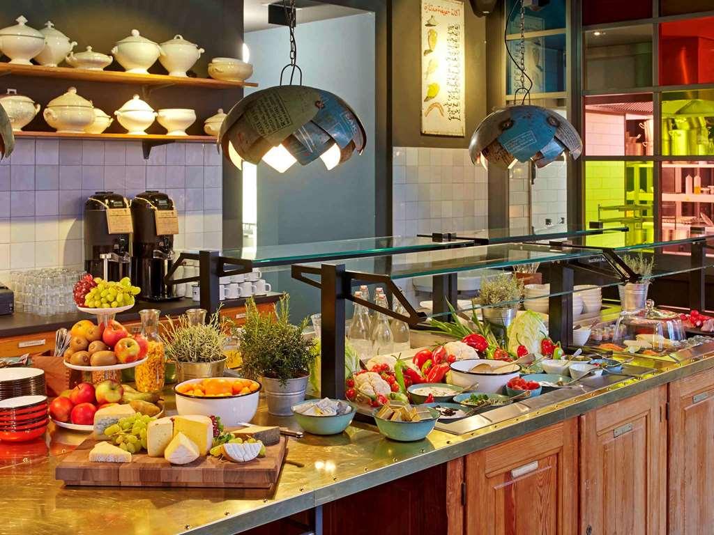 25Hours Hotel Altes Hafenamt Hamburg Restauracja zdjęcie