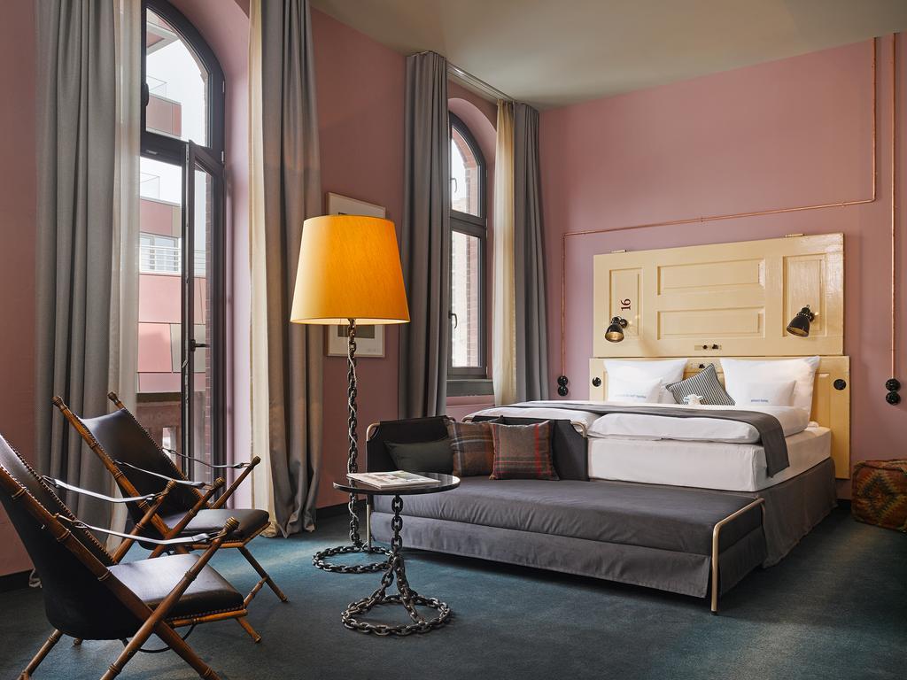 25Hours Hotel Altes Hafenamt Hamburg Zewnętrze zdjęcie